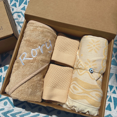 Personalized Hooded Baby Towel Gift Set